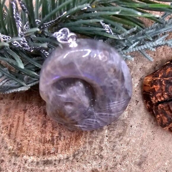 Nature Labradorite Carved Flashy Nine Tails fox On Moon Pendant Necklace - Picture 2 of 10